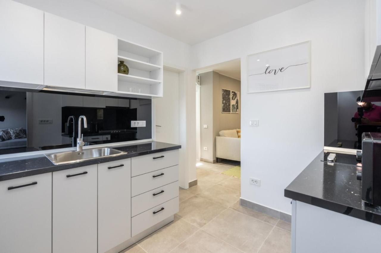 Alfie Center Apartment Бухарест Экстерьер фото